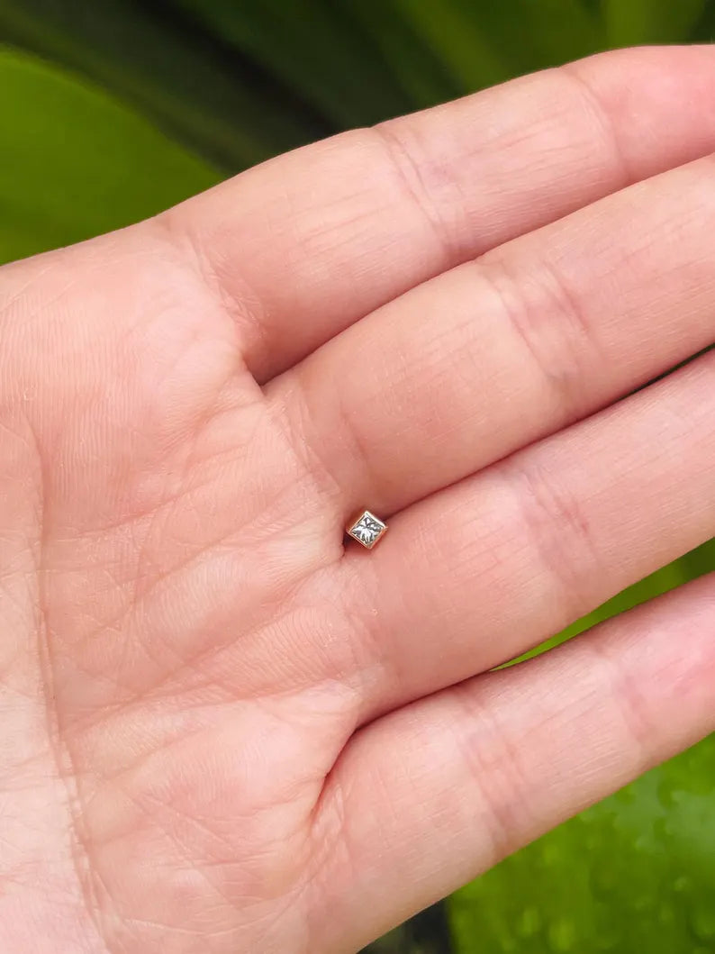 Dermal Top 3mm Princess Cut Natural Diamond Labret Stud 14k Gold Bazel Setting